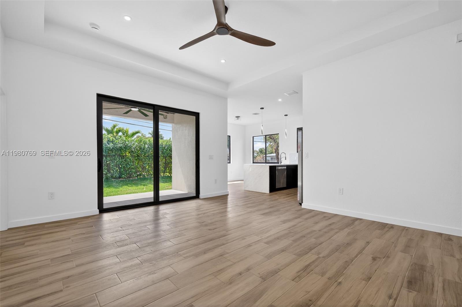 GOLDEN RIDGE - Residential