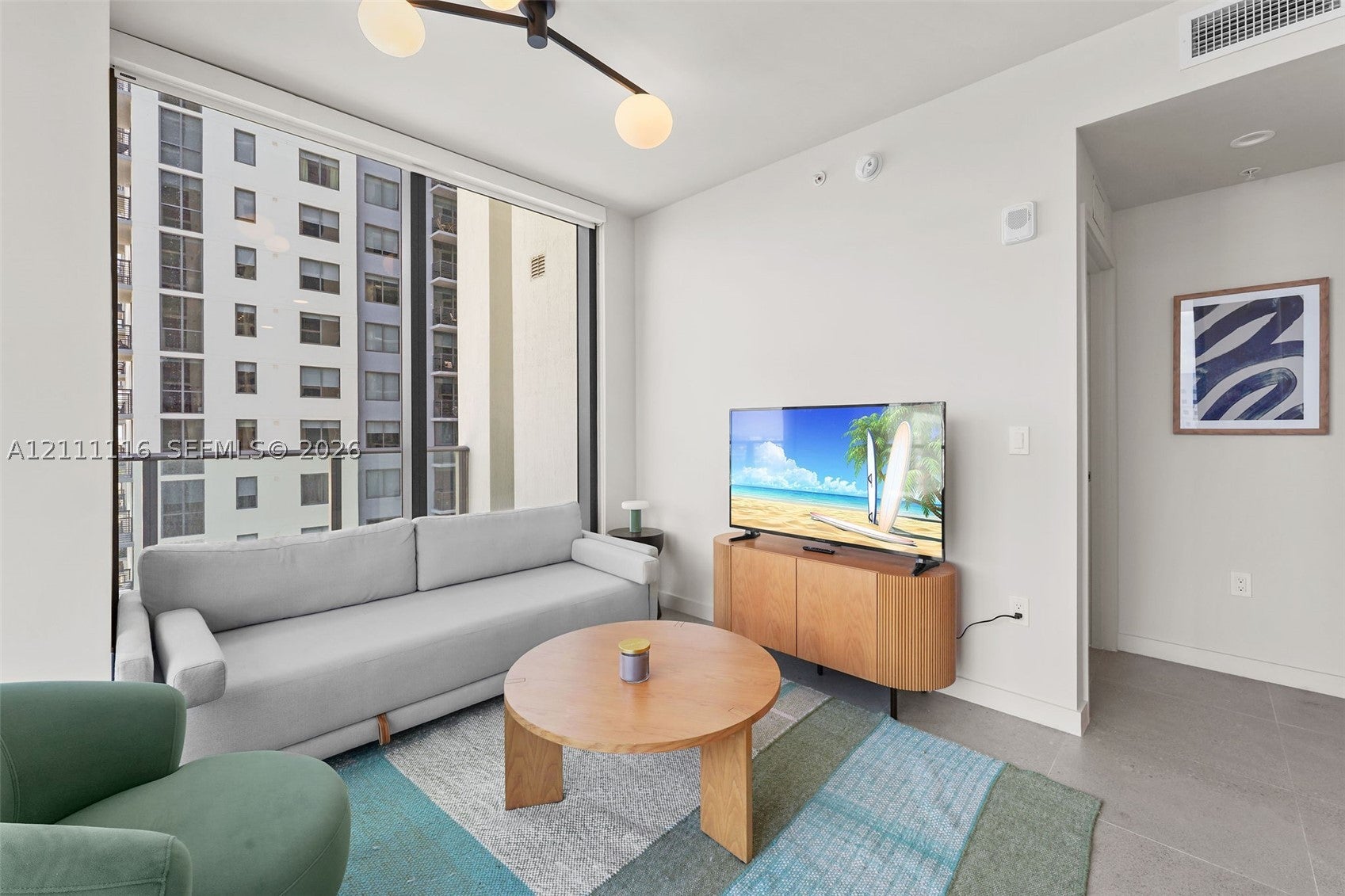 11 NE 6th St 2214