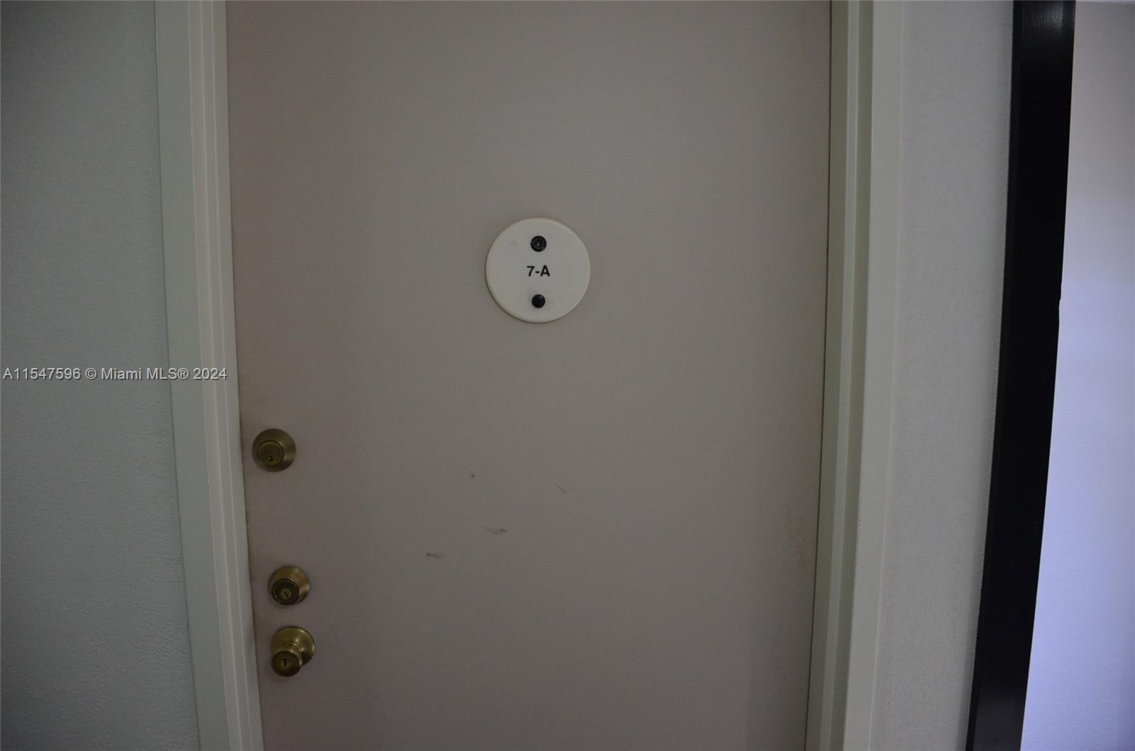 BRICKELL HARBOUR CONDO - Residential