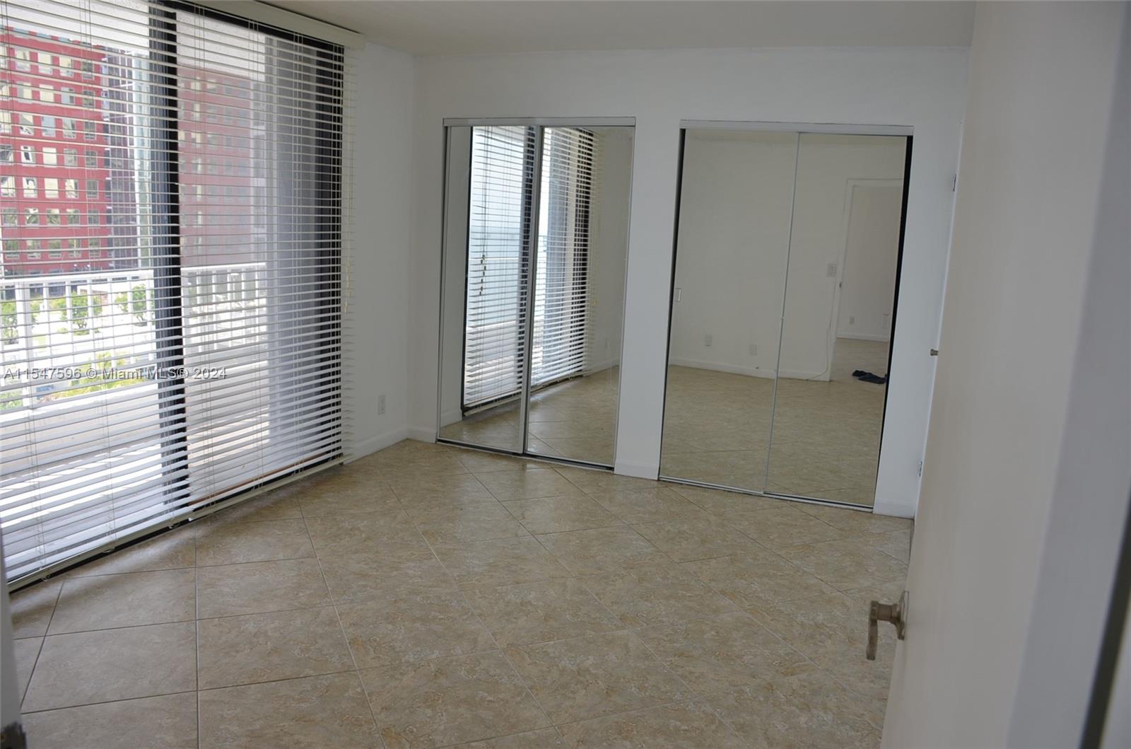 BRICKELL HARBOUR CONDO - Residential
