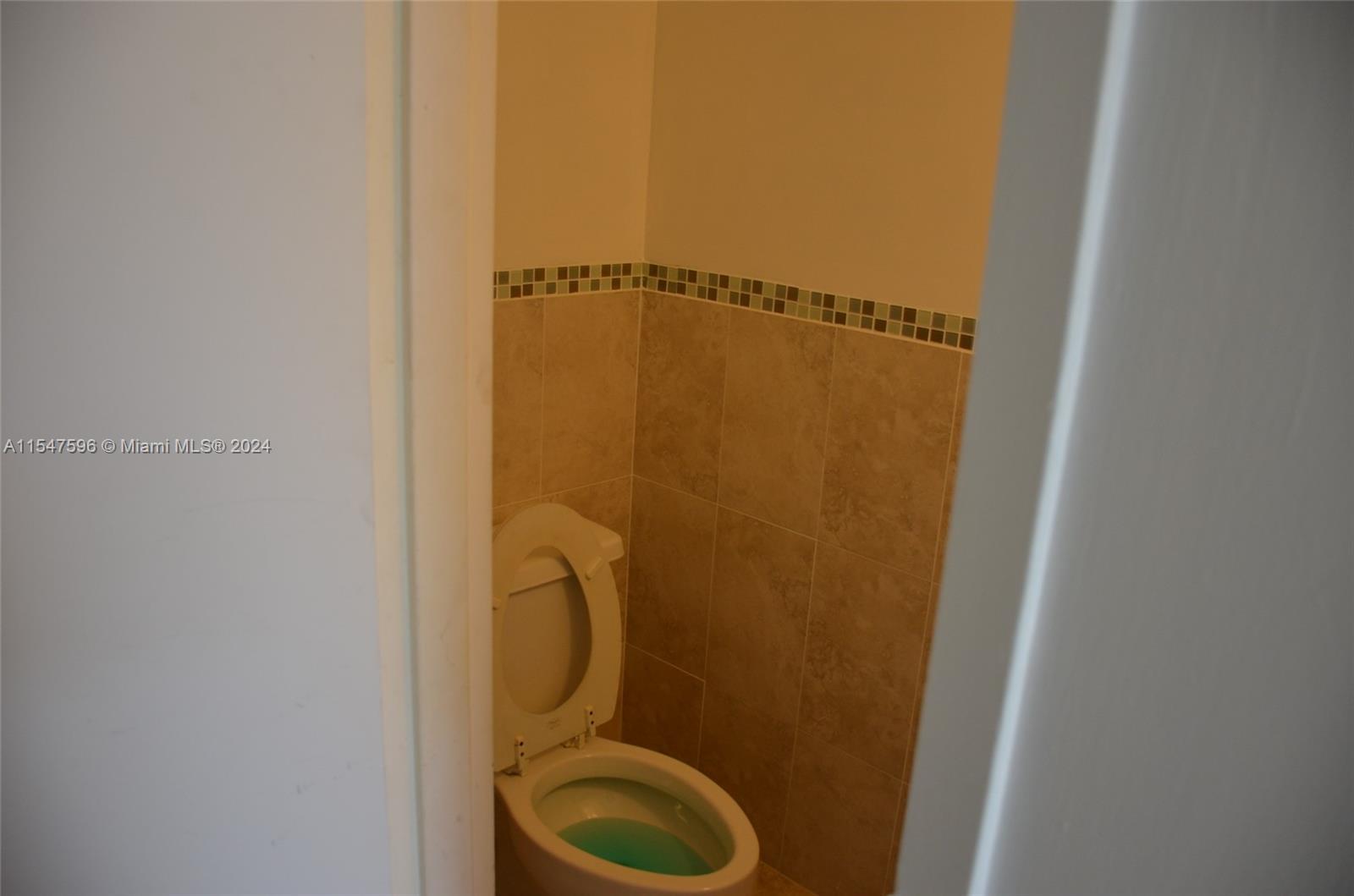 BRICKELL HARBOUR CONDO - Residential