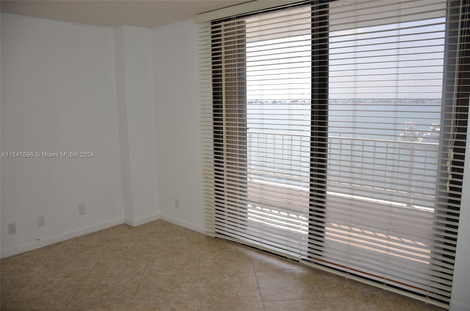BRICKELL HARBOUR CONDO - Residential