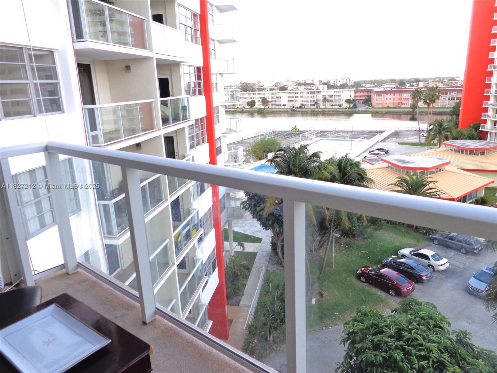 1301 NE Miami Gardens Dr 621W