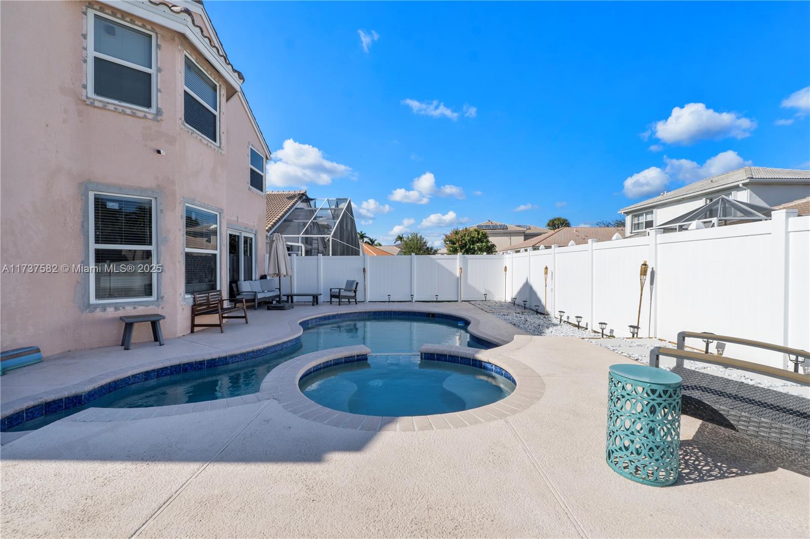 Juniper Glen - Residential