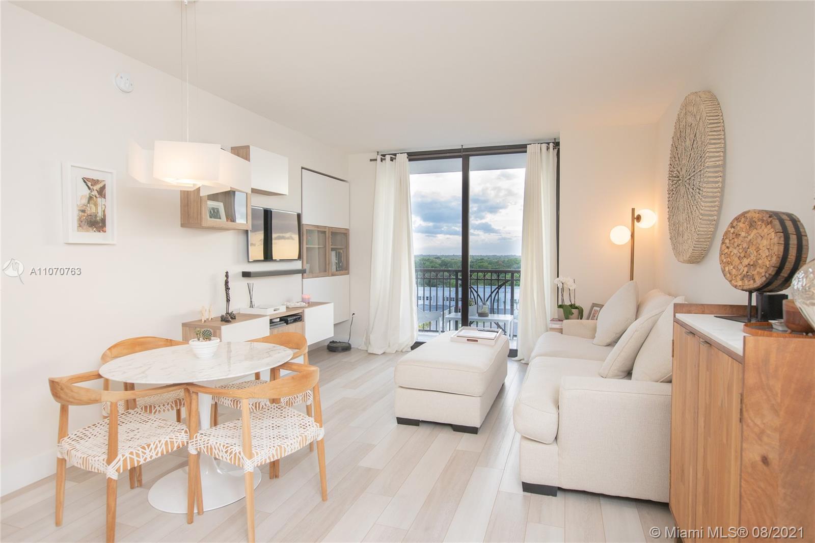 MERRICK MANOR CONDO - Residential