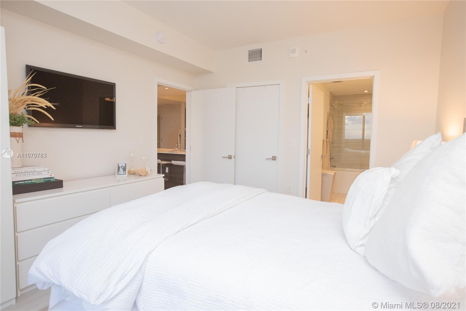 MERRICK MANOR CONDO - Residential