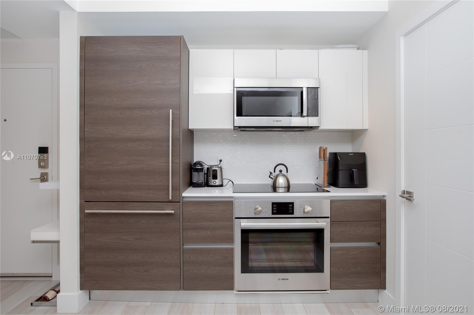 MERRICK MANOR CONDO - Residential