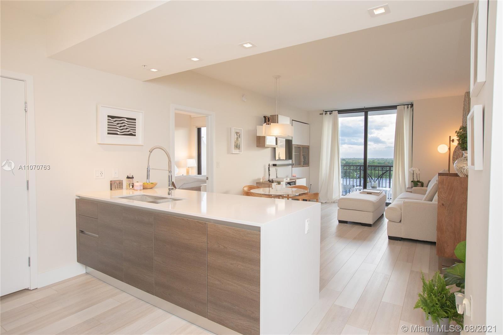 MERRICK MANOR CONDO - Residential