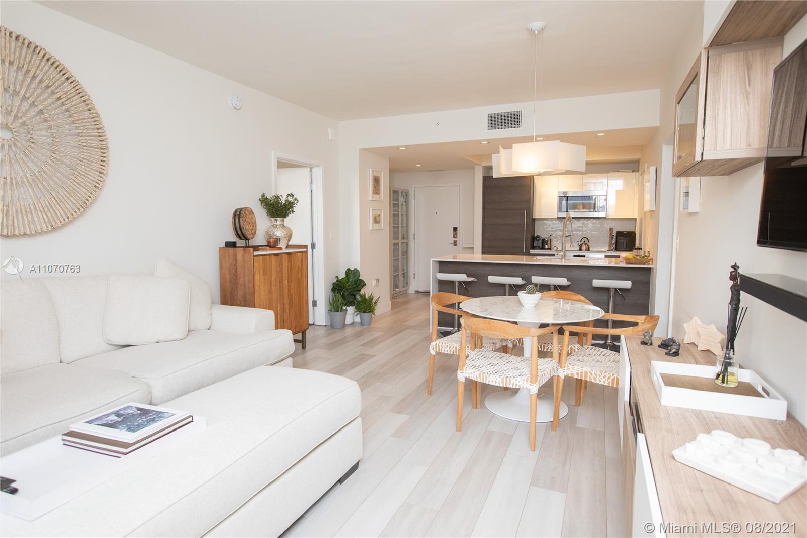 MERRICK MANOR CONDO - Residential