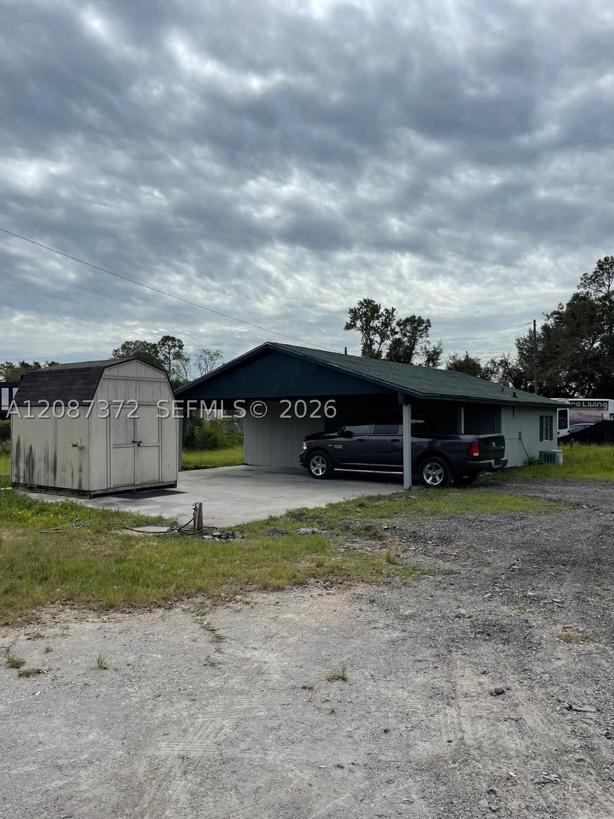 600 Ring Rd