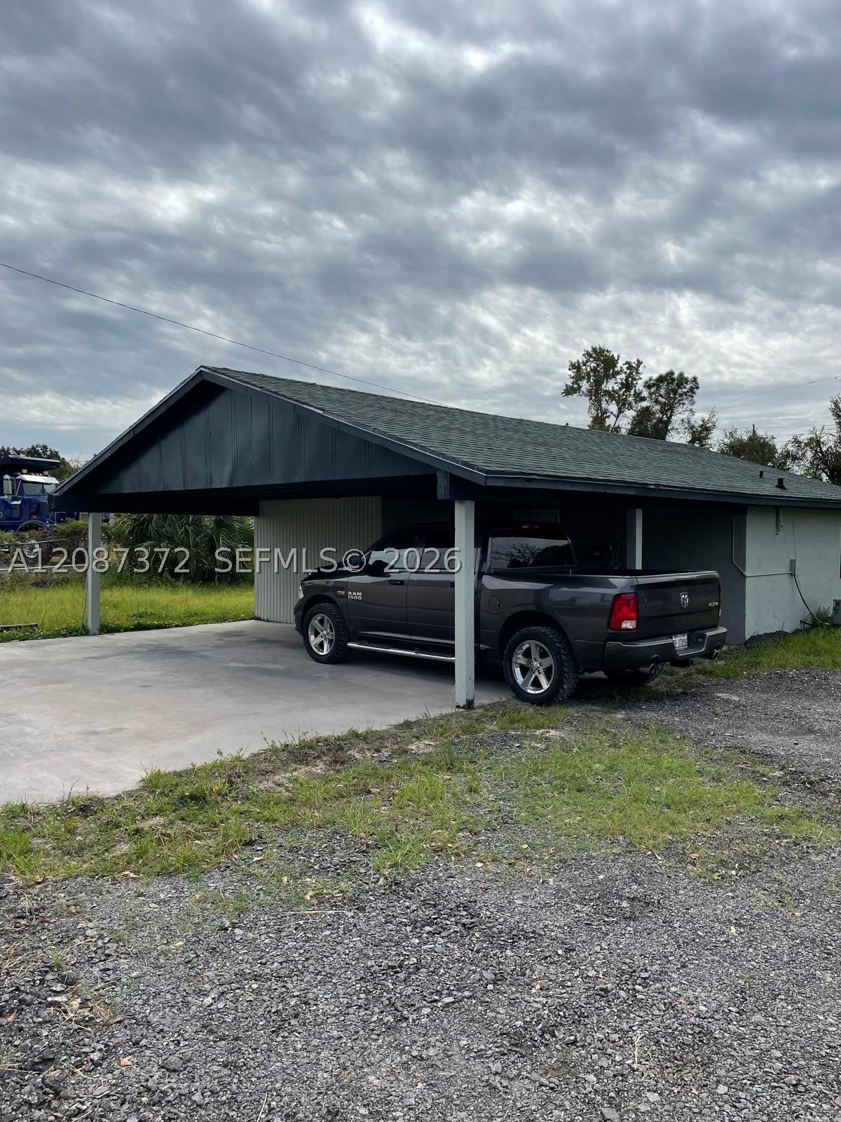 600 Ring Rd