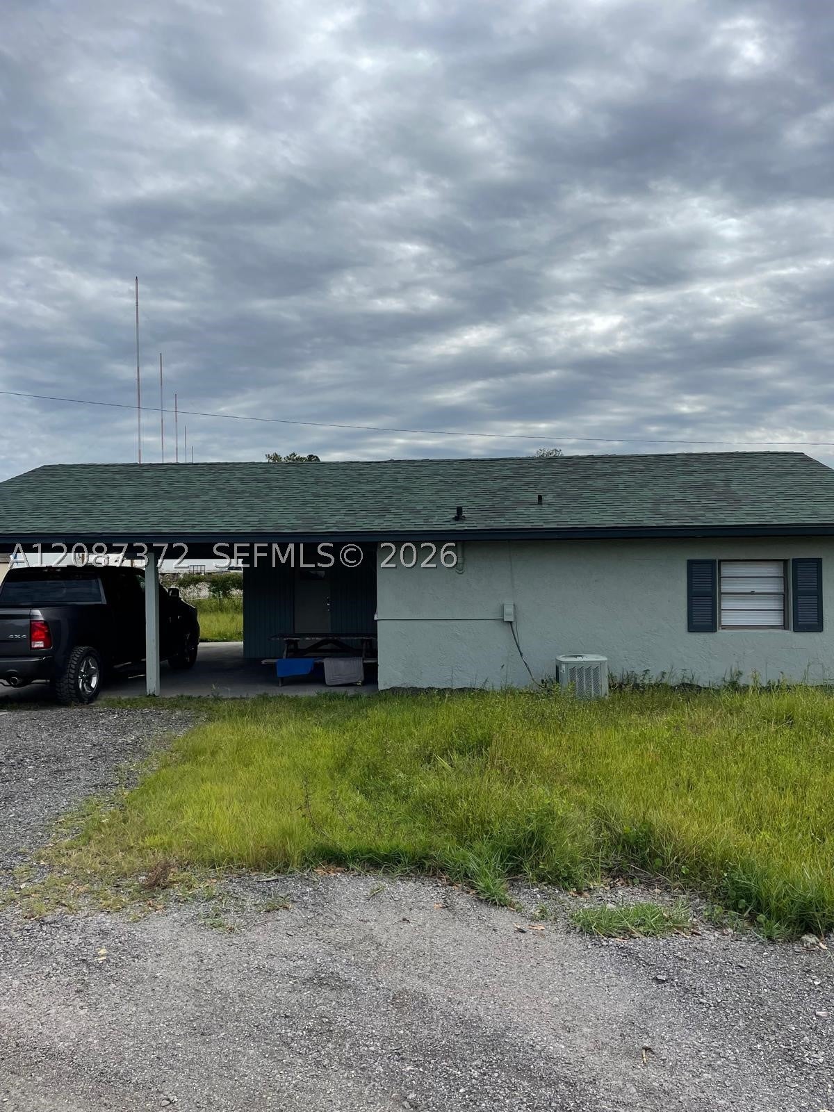 600 Ring Rd