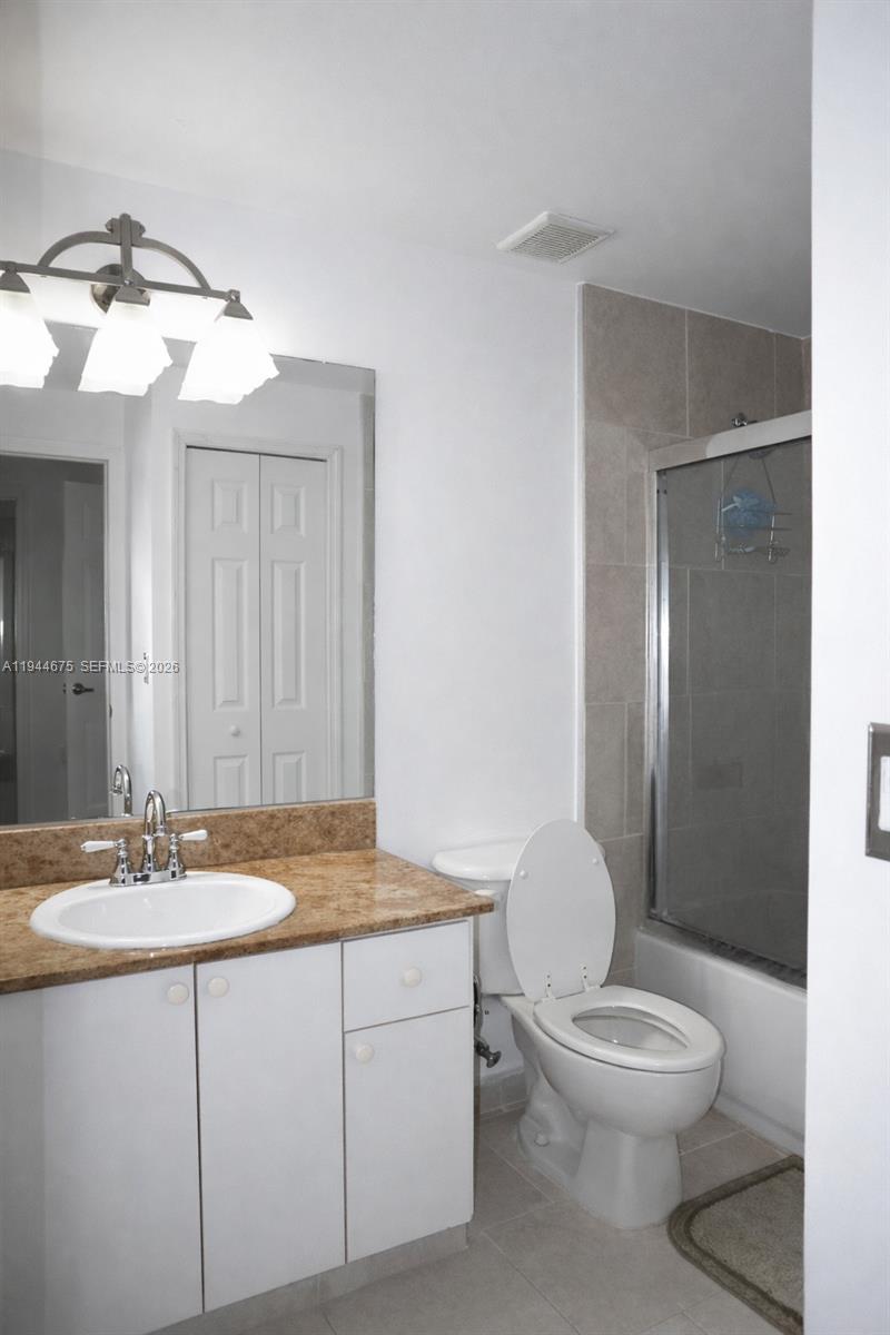 THE COURTS AT DORAL ISLES - Residential