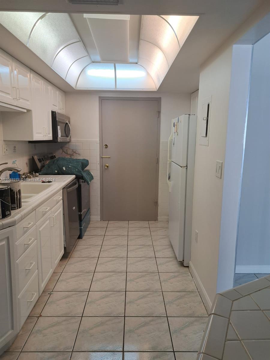 DEL PRADO MARINA - Residential