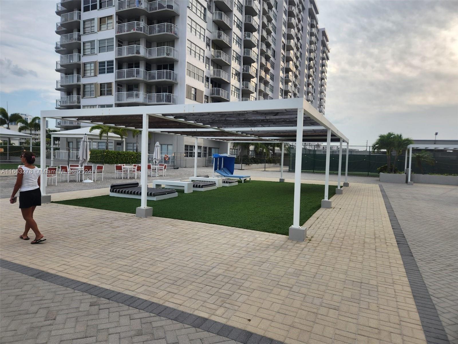 DEL PRADO MARINA - Residential