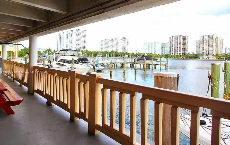 DEL PRADO MARINA - Residential