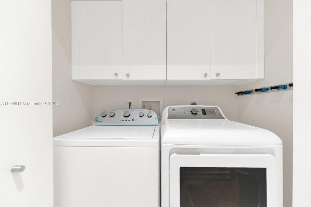 CARBONELL CONDO - Residential Lease