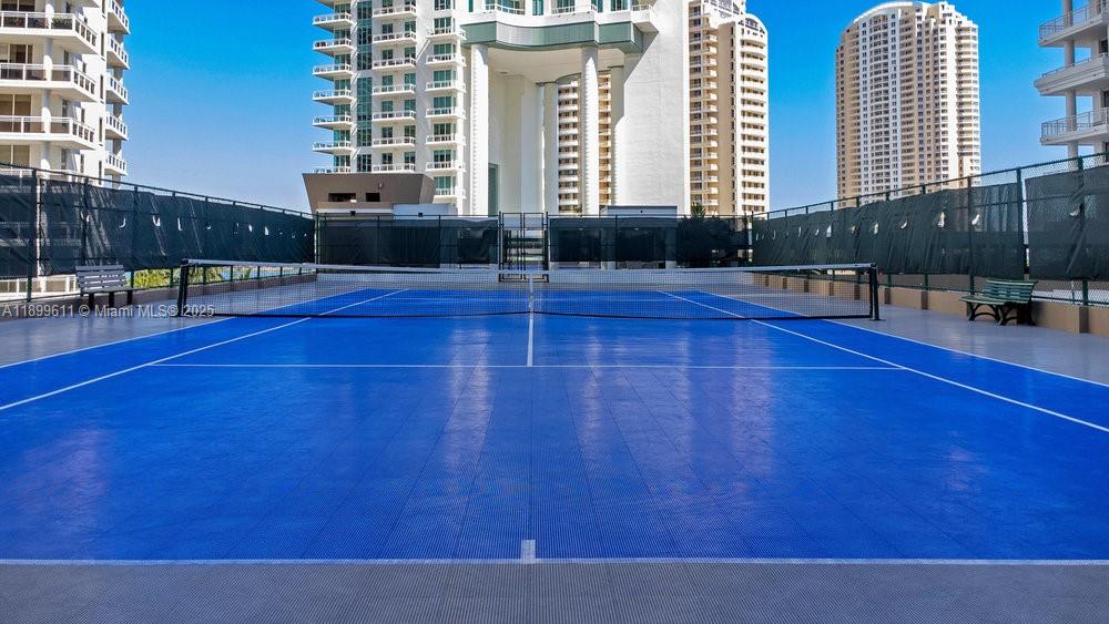 CARBONELL CONDO - Residential Lease