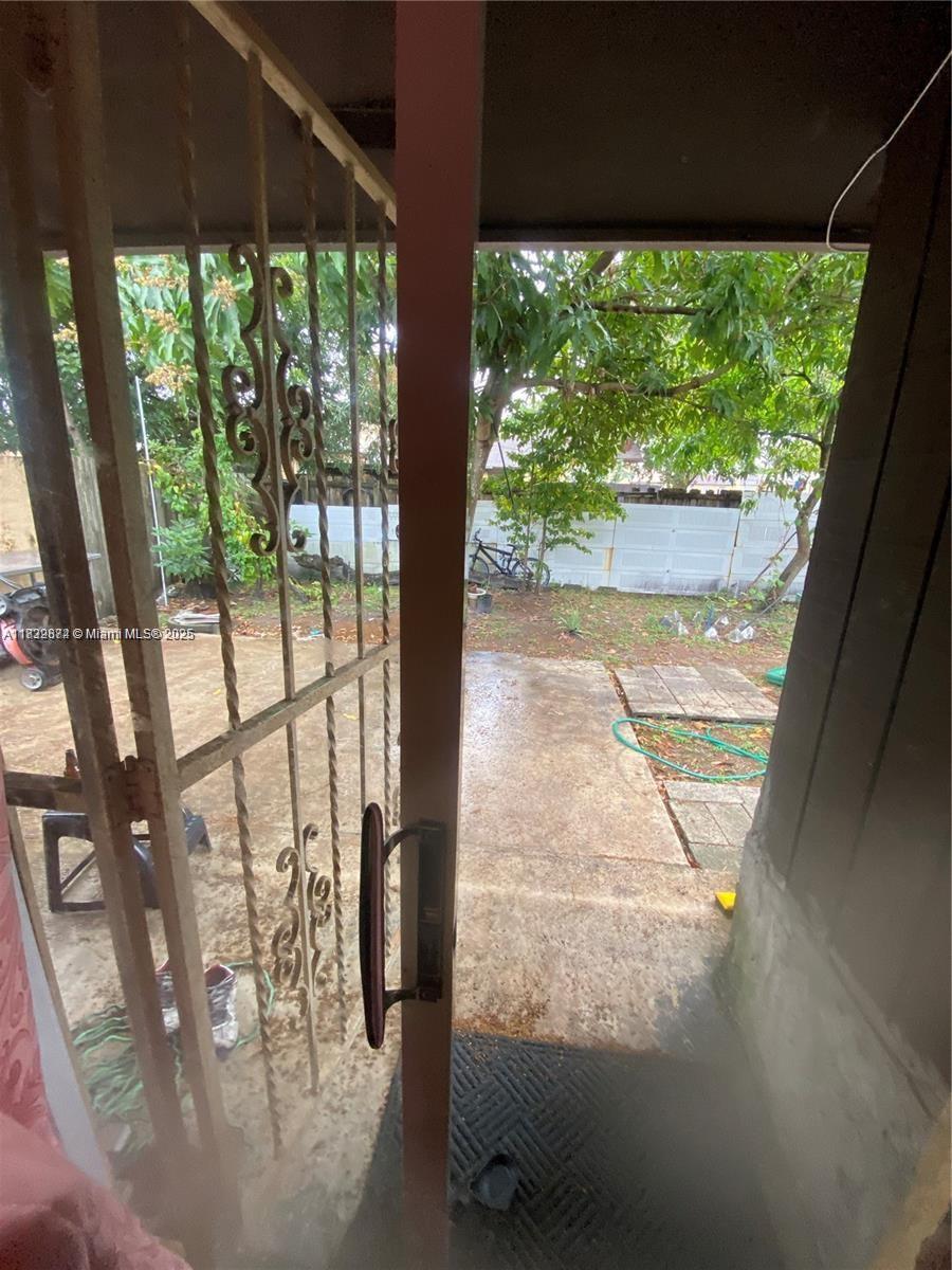 LESLIE ESTATES SEC FIVE - Residential