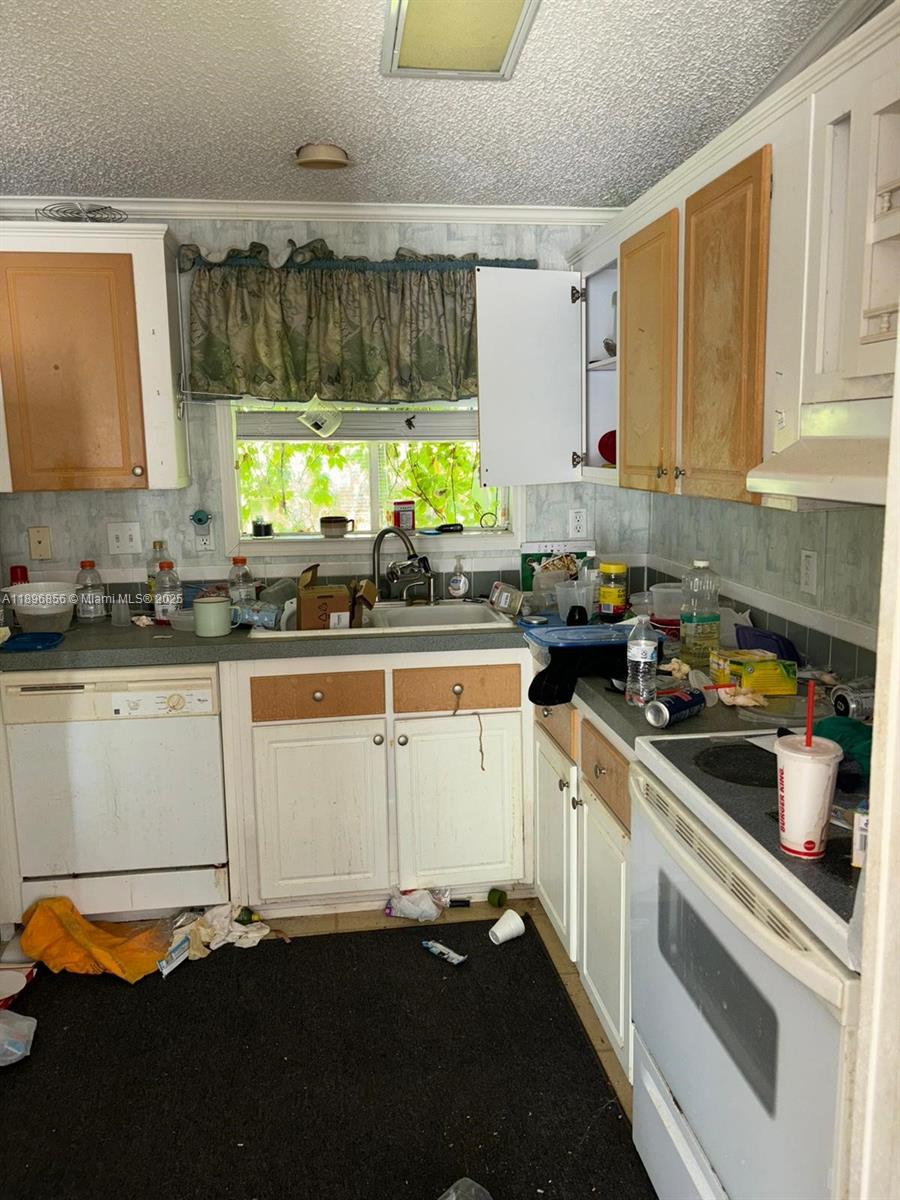 220 NE 12th Ave Lot 37