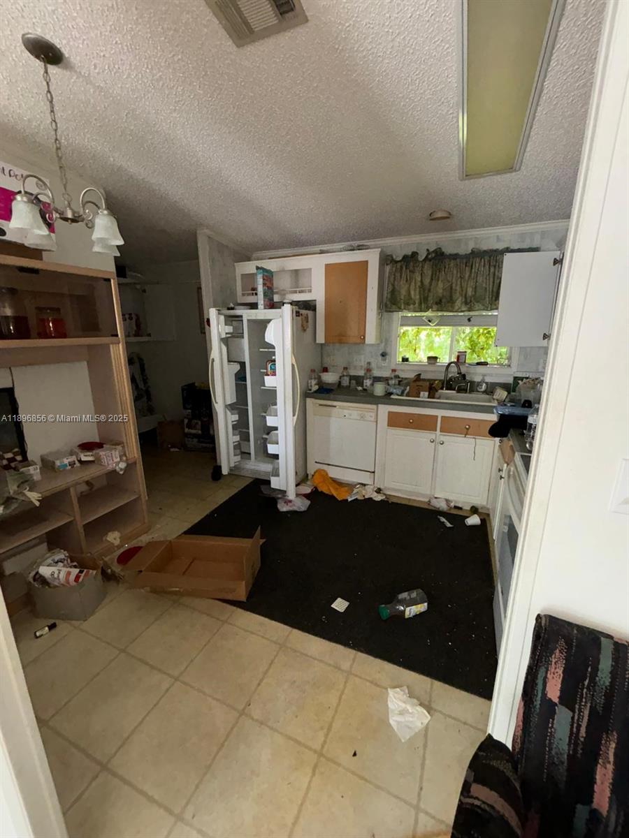220 NE 12th Ave Lot 37
