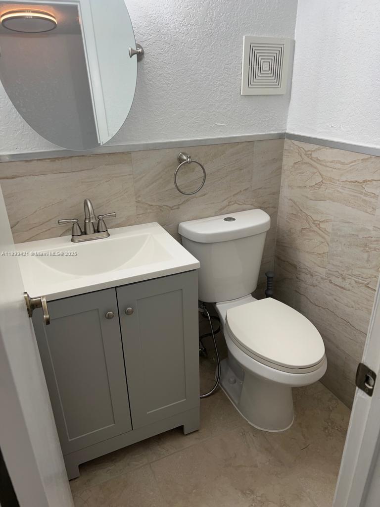 TERRAZAS DEL SOL CONDO - Residential Lease