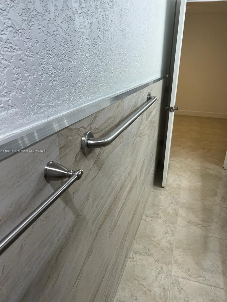 TERRAZAS DEL SOL CONDO - Residential Lease