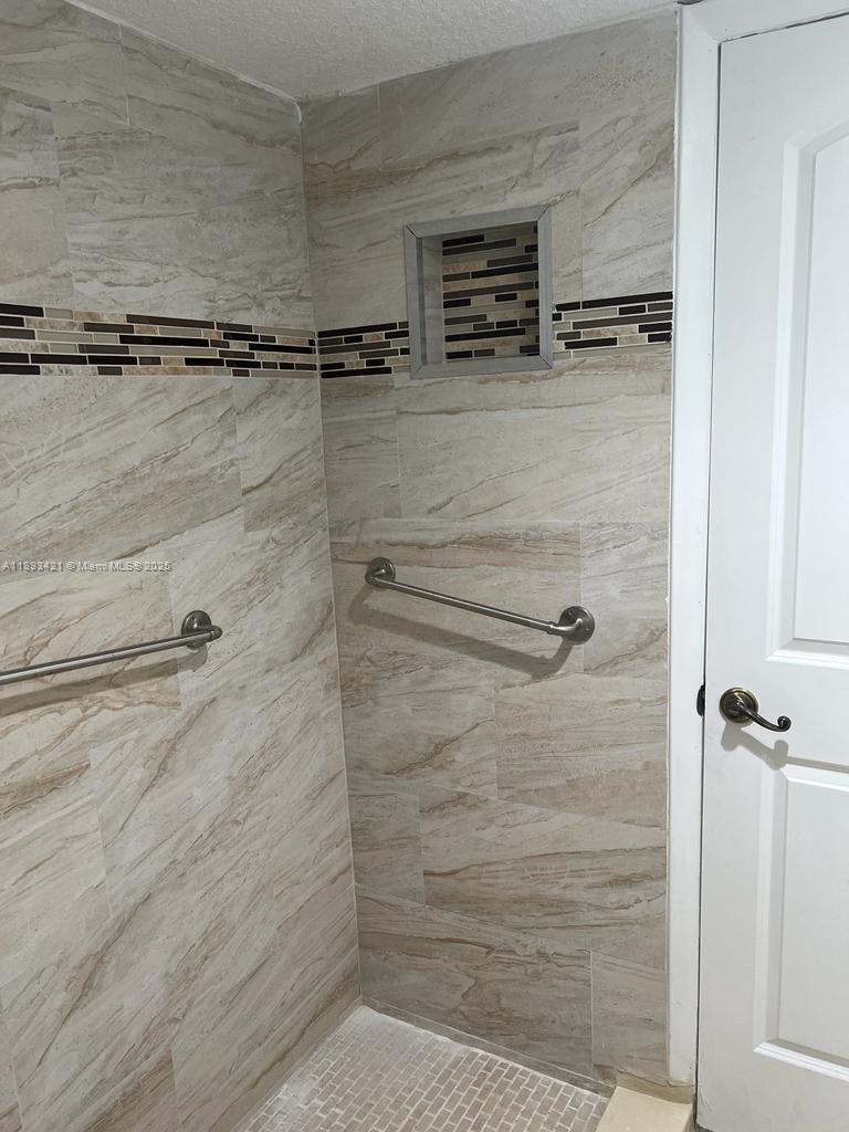 TERRAZAS DEL SOL CONDO - Residential Lease