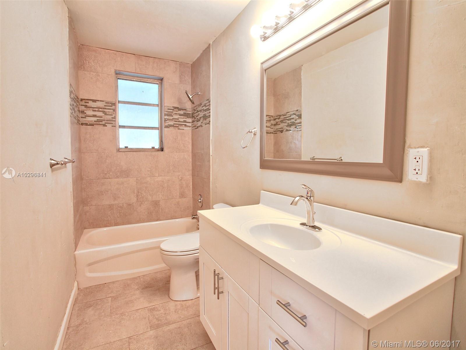 VENETIAN GARDEN REV - Residential