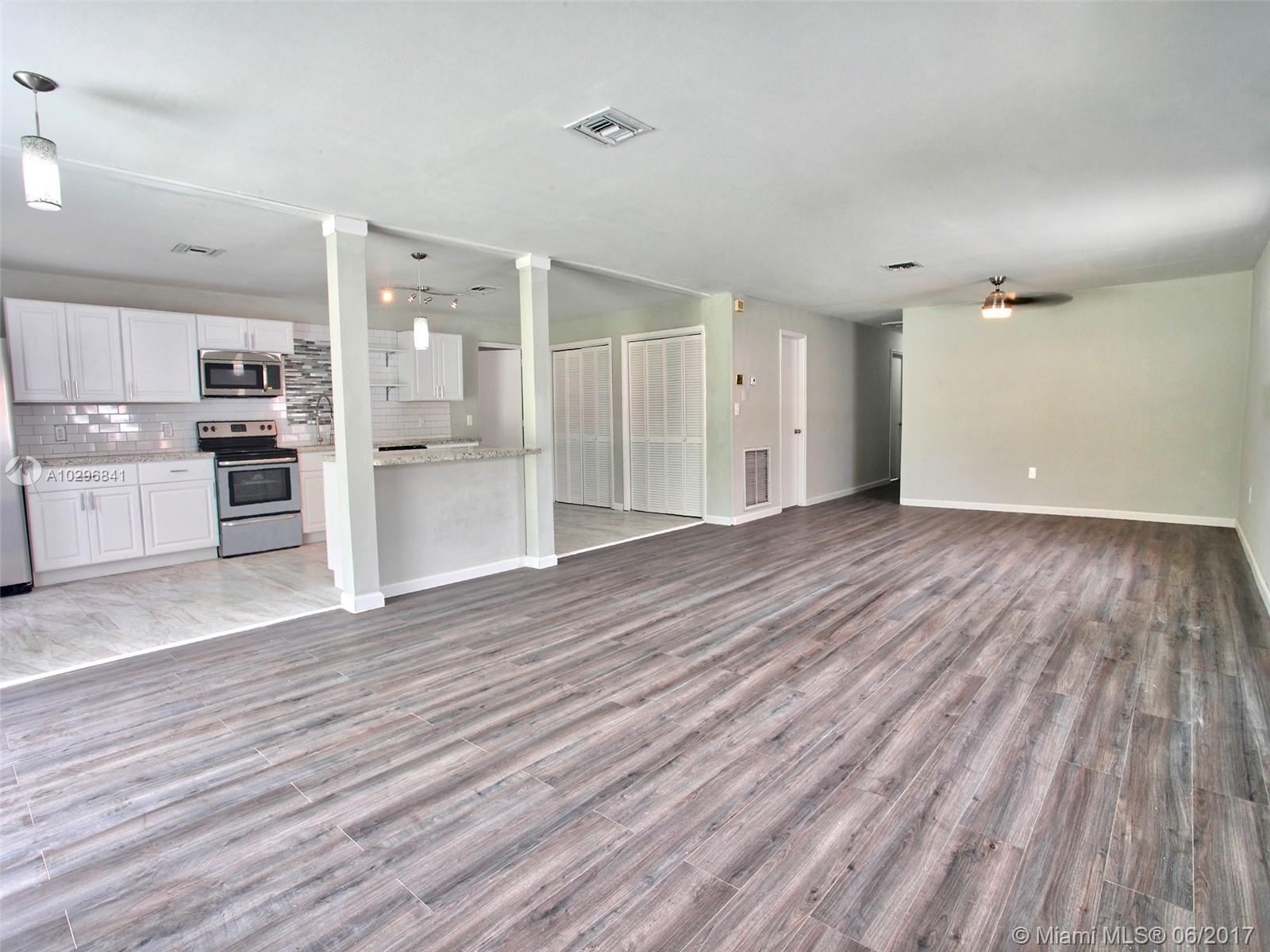 VENETIAN GARDEN REV - Residential