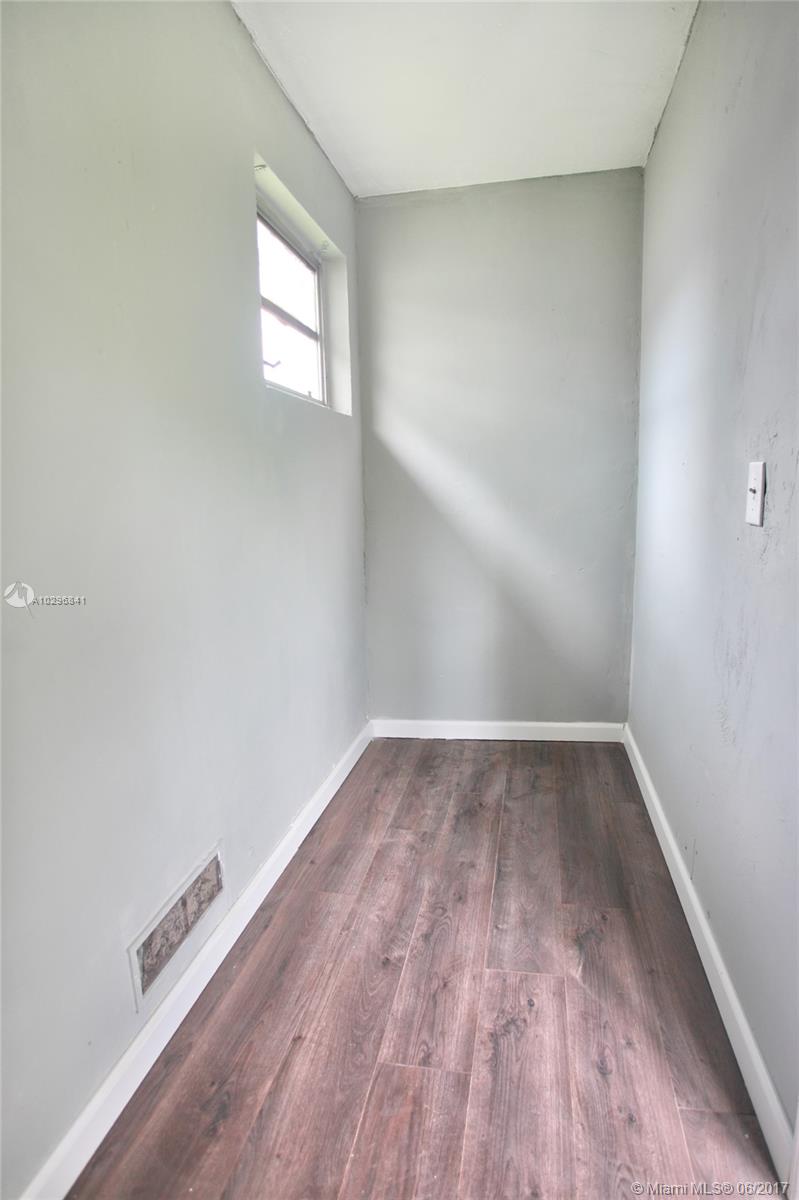 VENETIAN GARDEN REV - Residential