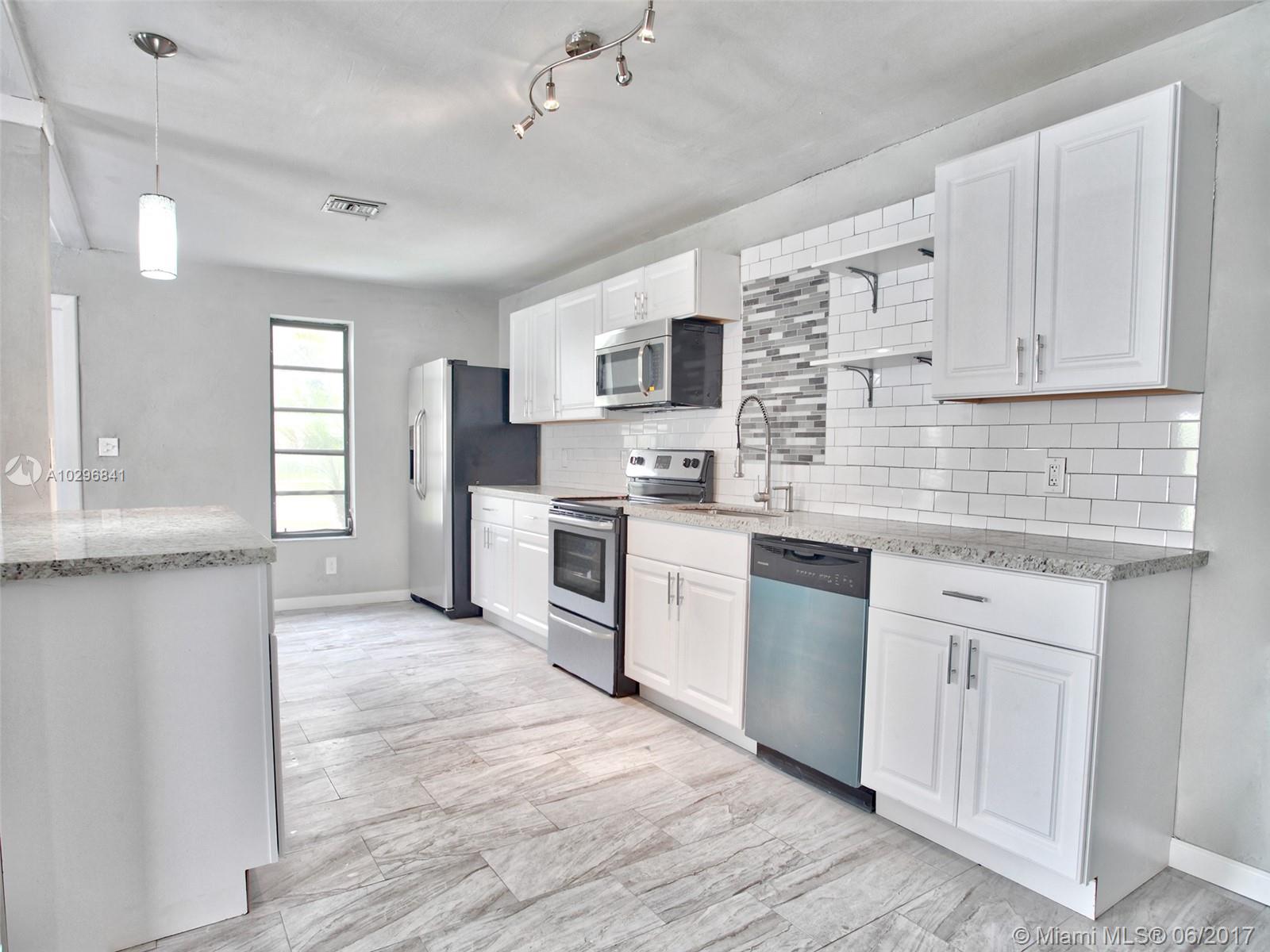 VENETIAN GARDEN REV - Residential