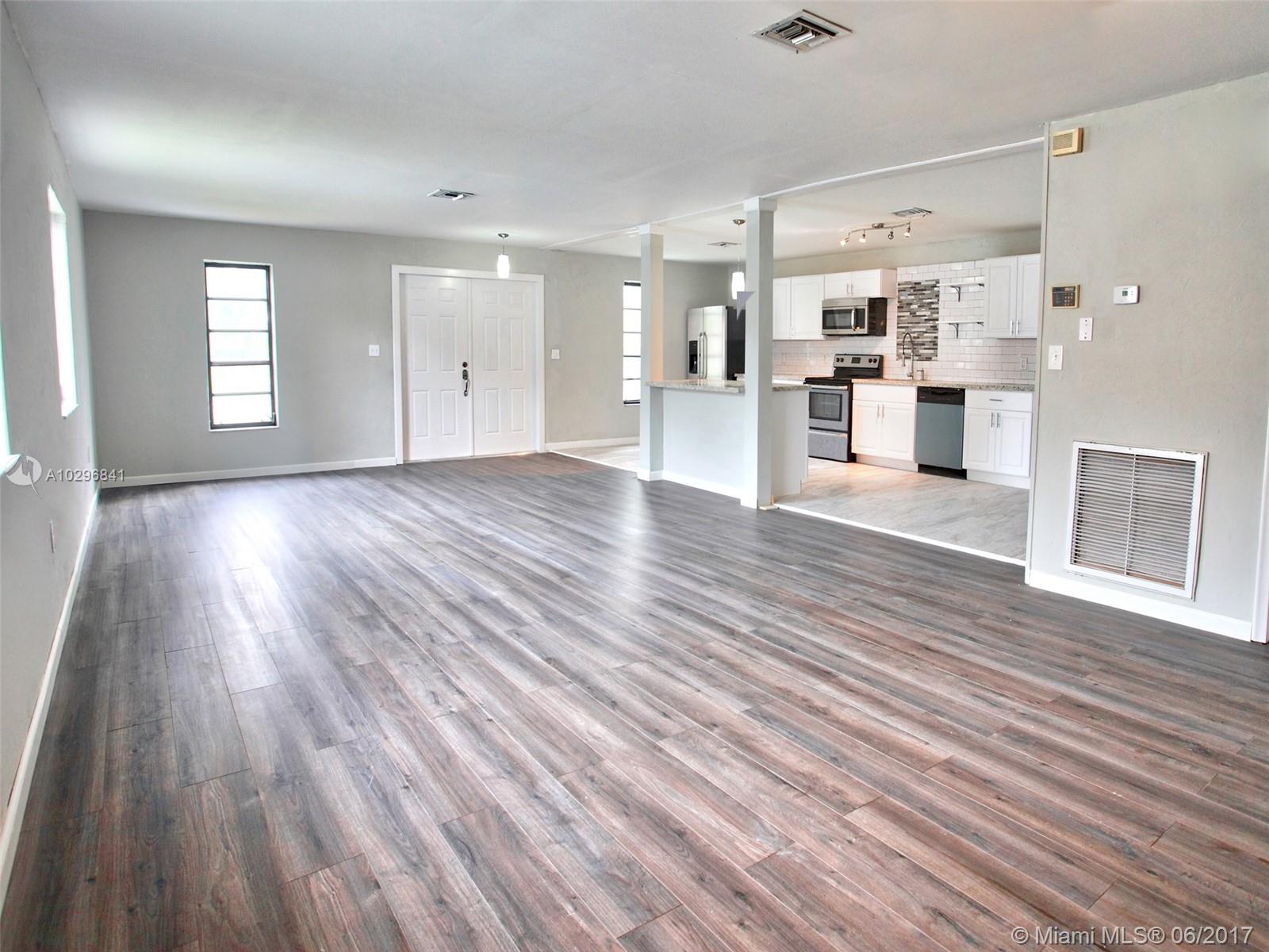 VENETIAN GARDEN REV - Residential