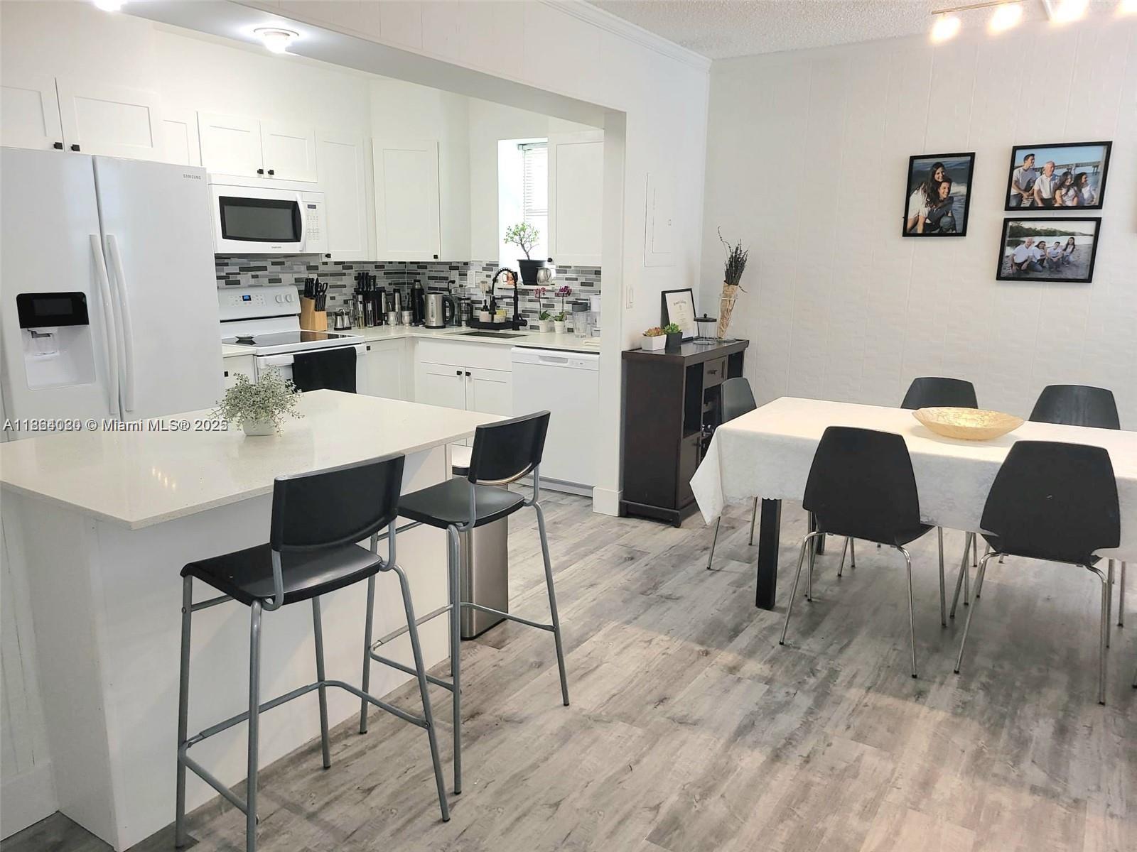 THIS SPACIOUS CONDO, ALMOST 1400 SQFT - RENOVATED KITCHEN AND FLOOR 3/2 IN THE HEART OF AVENTURA WASHER & DRYER INSIDE THE UNIT- 1 ASSIGNED PARKING VERY CLOSE TO UNIT - AMENITIES: 2 POOLS WITH BBQ GRILLS, GYM, PLAYGROUND AND PARTY ROOM - GREAT LOCATION NER EVERYTHING AVENTURA HAS TO OFFER; AVENTURA MALL,PUBLIX, WHOLE FOODS, TURNBERRY GOLF COURSE - GREAT SCHOOL DISTRICT - HIS BEATIFUL PROPERTY WILL BE READY TO MOVE IN THE FIRST WEEK OF OCTOBER