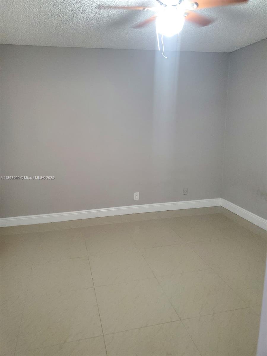 BOCA FONTANA PH 1 - Residential Lease