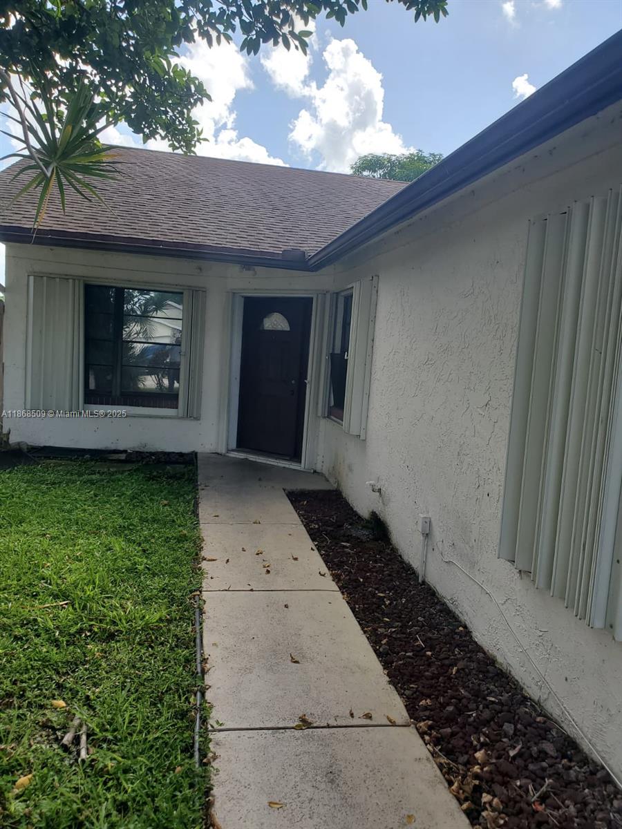 BOCA FONTANA PH 1 - Residential Lease