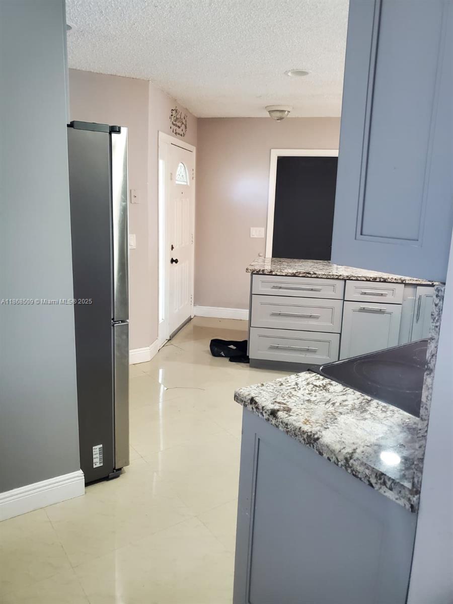 BOCA FONTANA PH 1 - Residential Lease