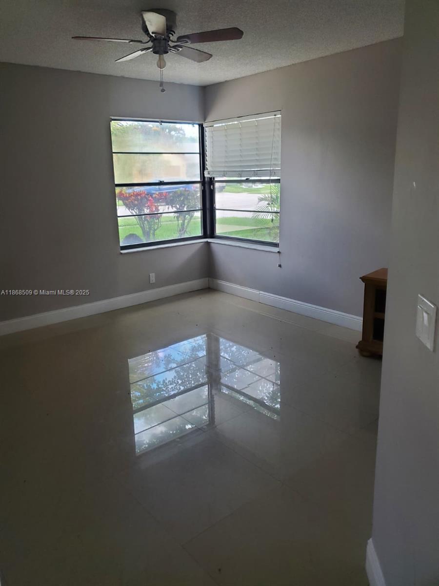 BOCA FONTANA PH 1 - Residential Lease