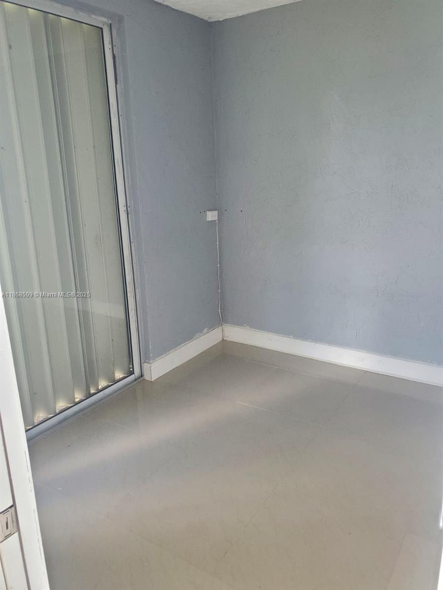 BOCA FONTANA PH 1 - Residential Lease