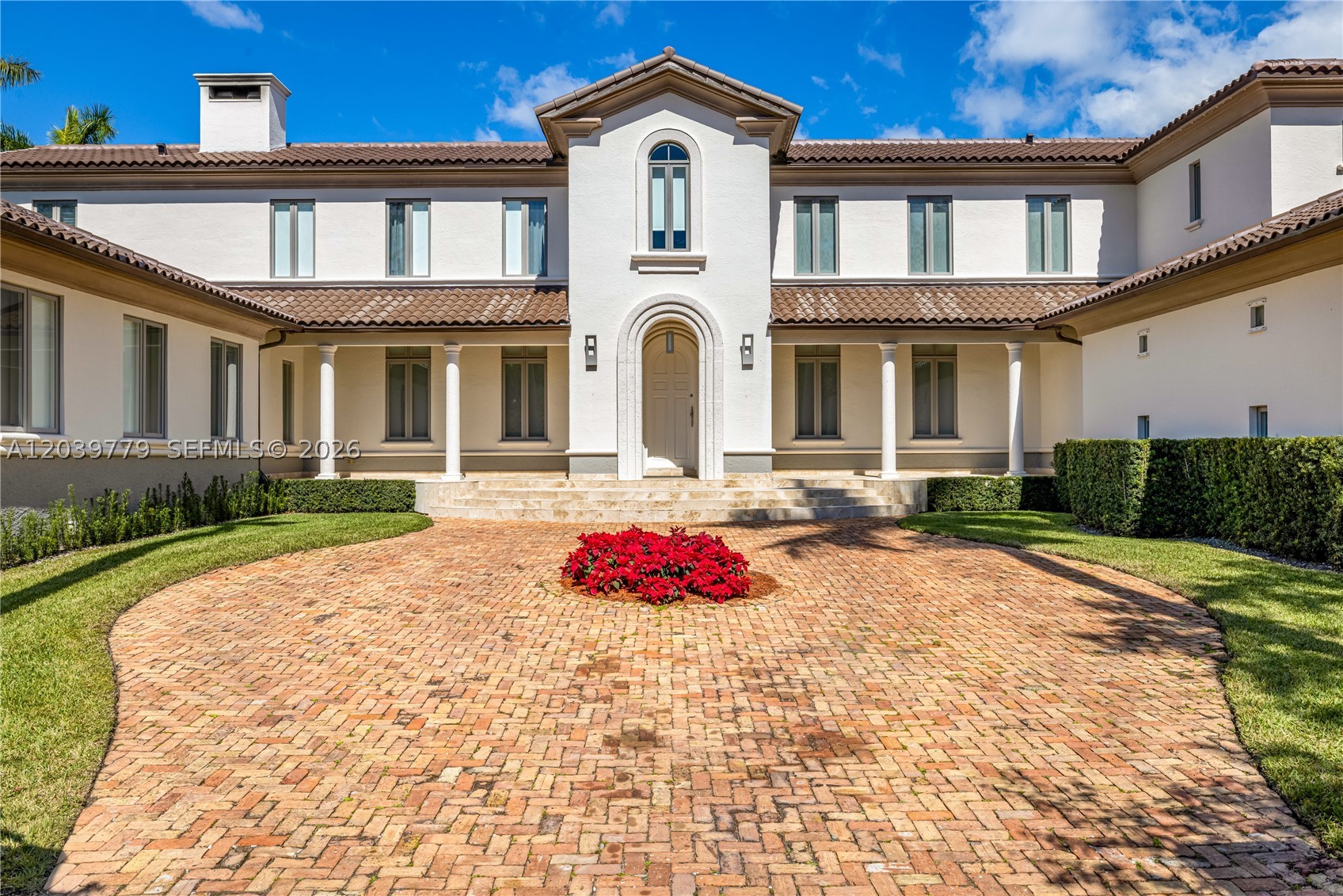 165 Paloma Dr