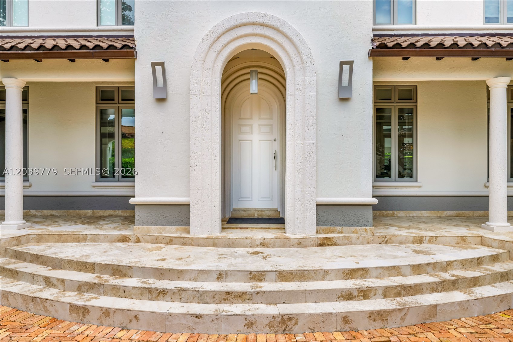 165 Paloma Dr