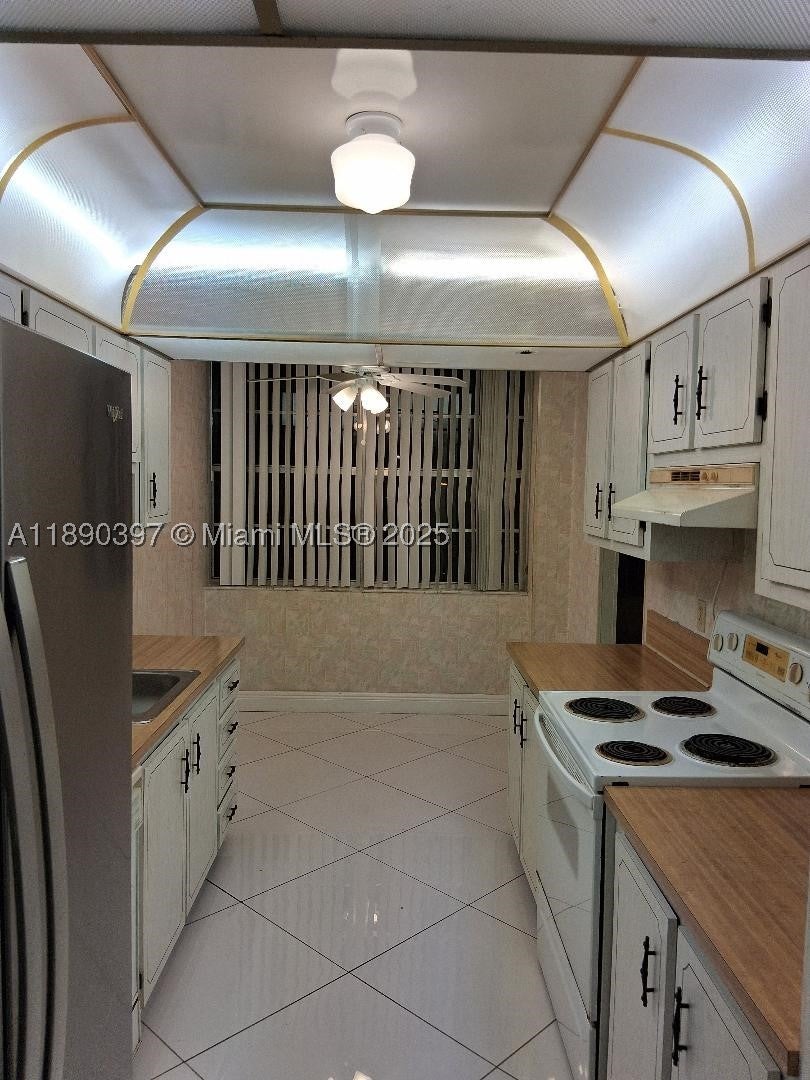 1300 St Charles Pl