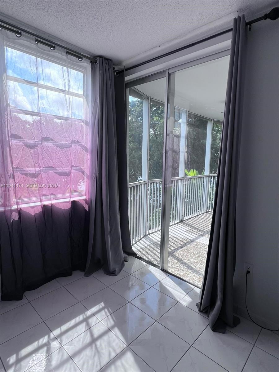 JADE WINDS GROUP ALLAMAND - Residential