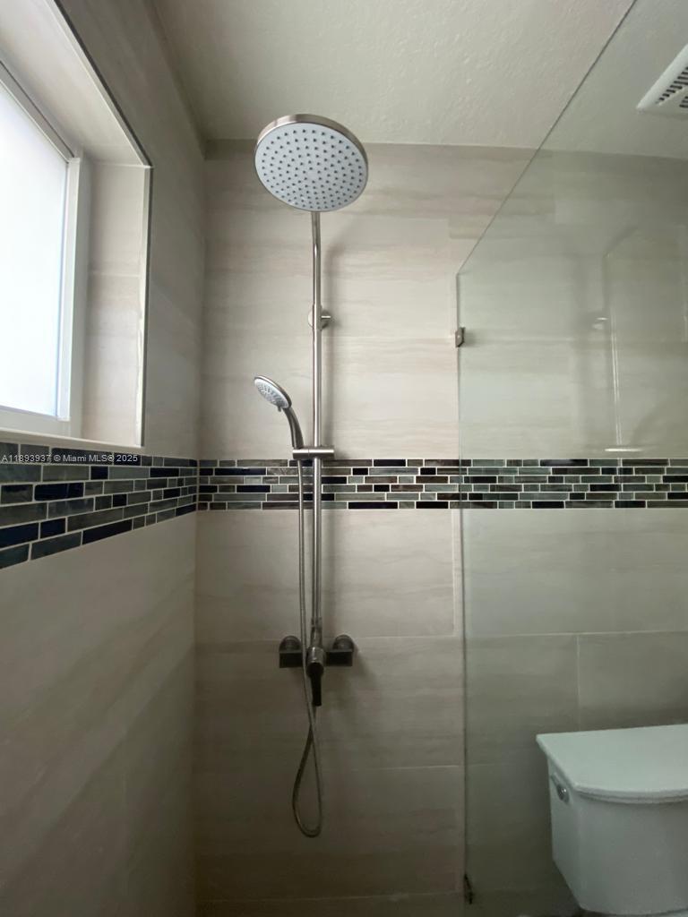BIRD RD HIGHLANDS - Residential Lease