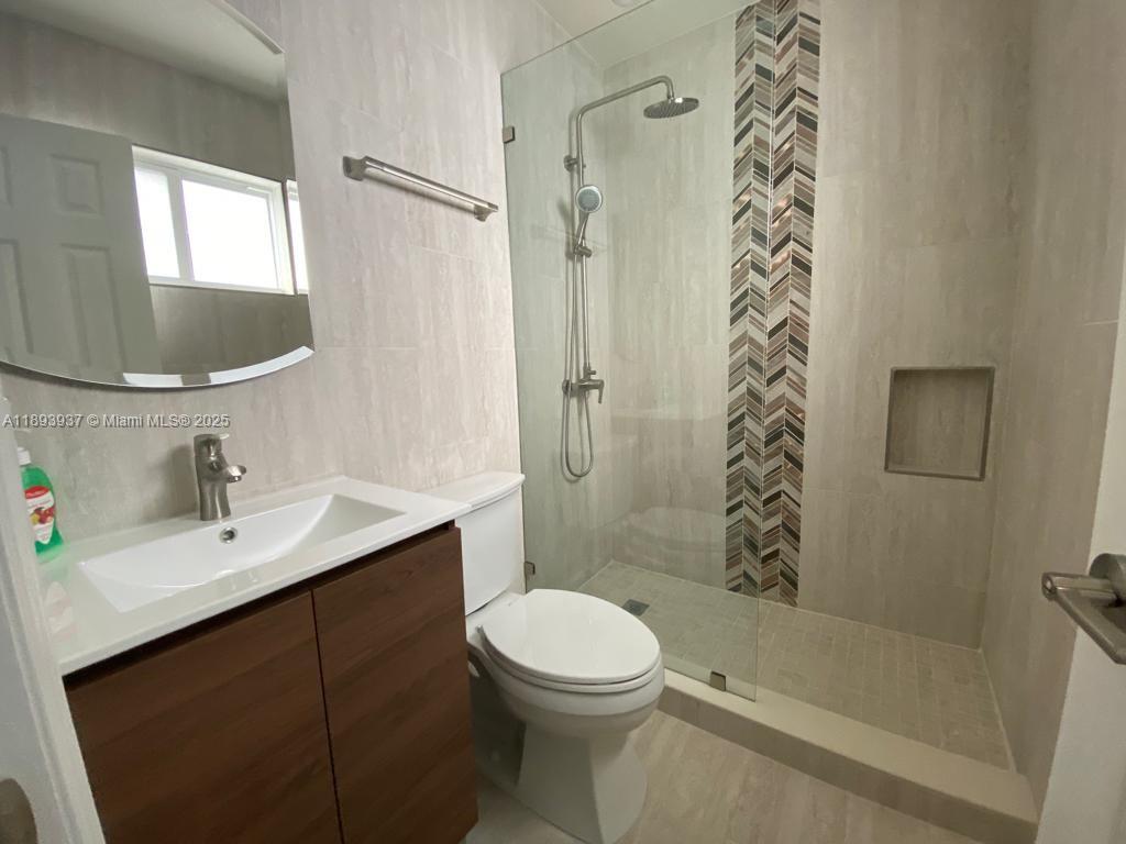 BIRD RD HIGHLANDS - Residential Lease