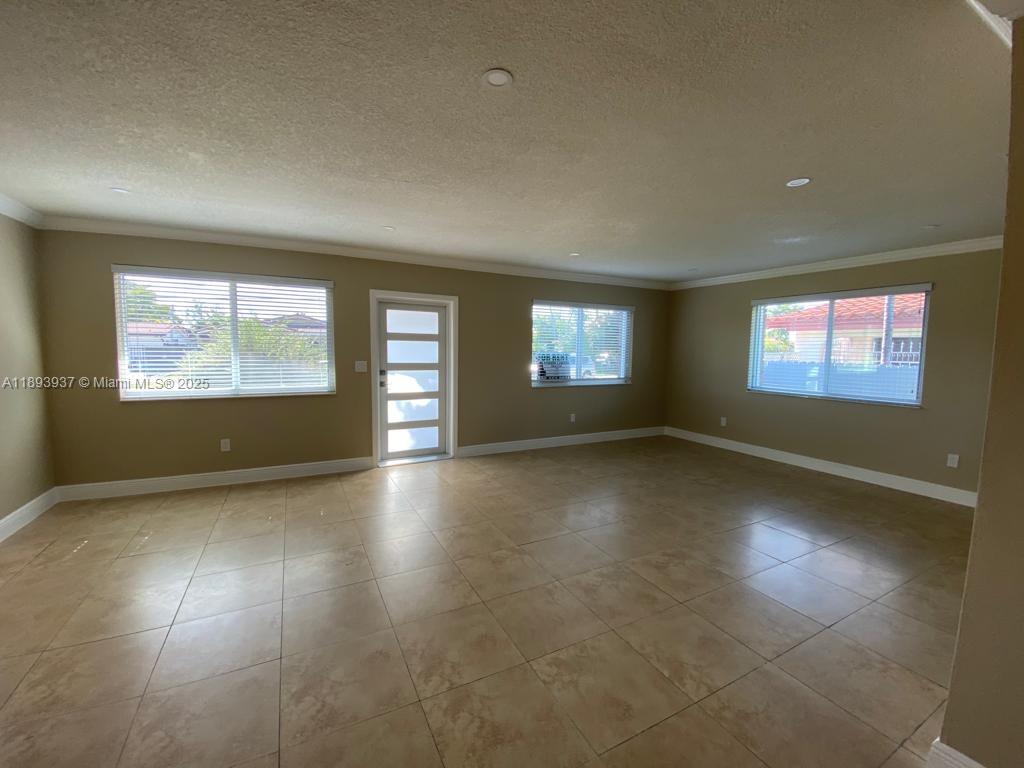BIRD RD HIGHLANDS - Residential Lease