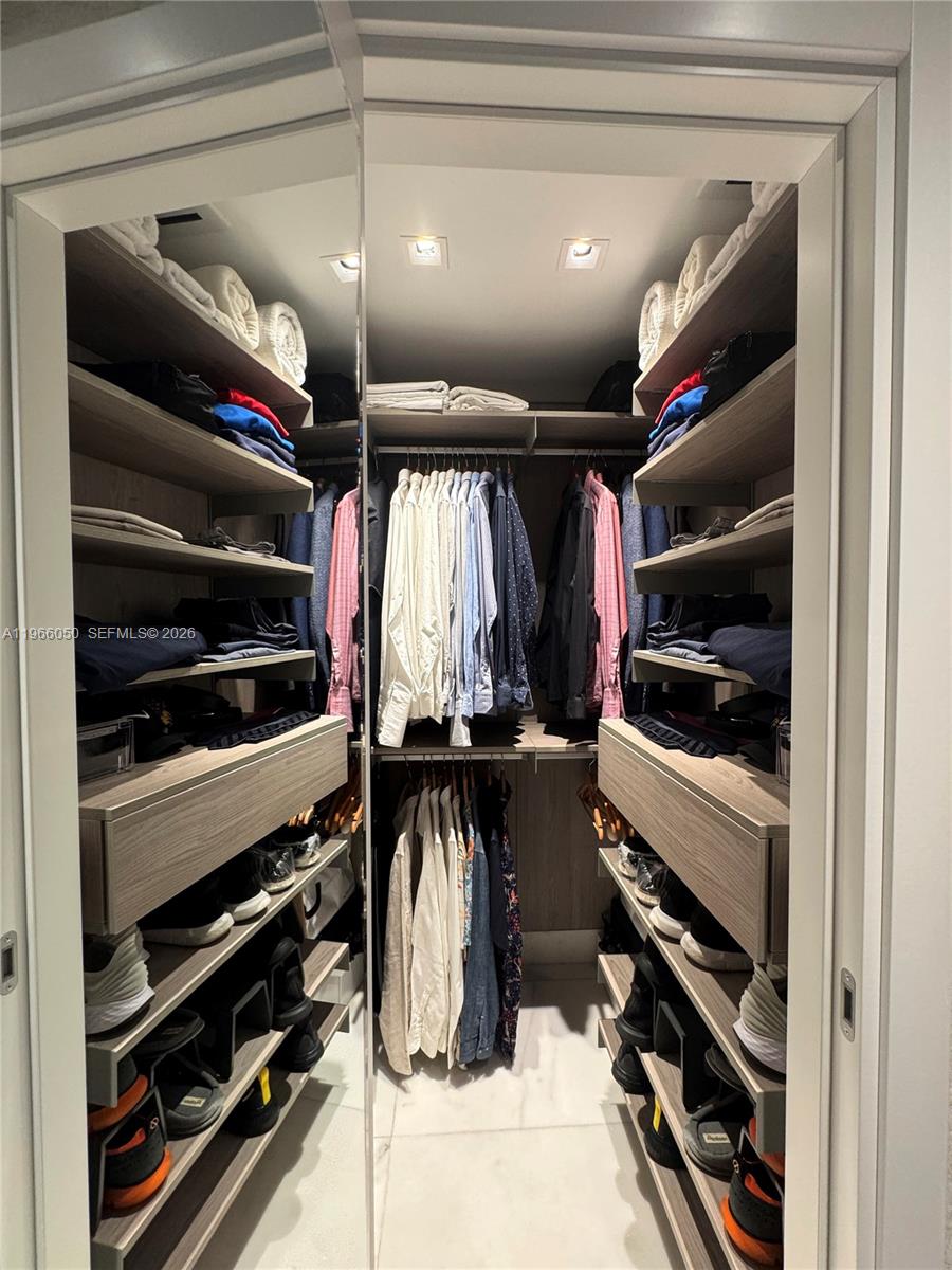 L HERMITAGE - Residential