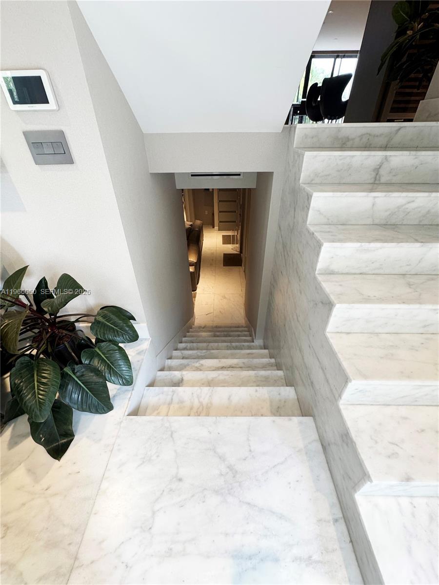 L HERMITAGE - Residential