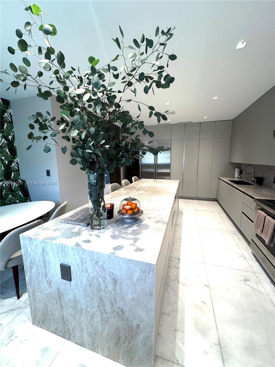 L HERMITAGE - Residential