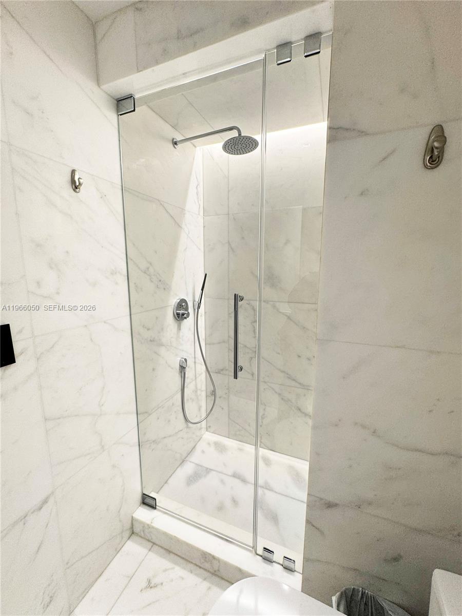 L HERMITAGE - Residential